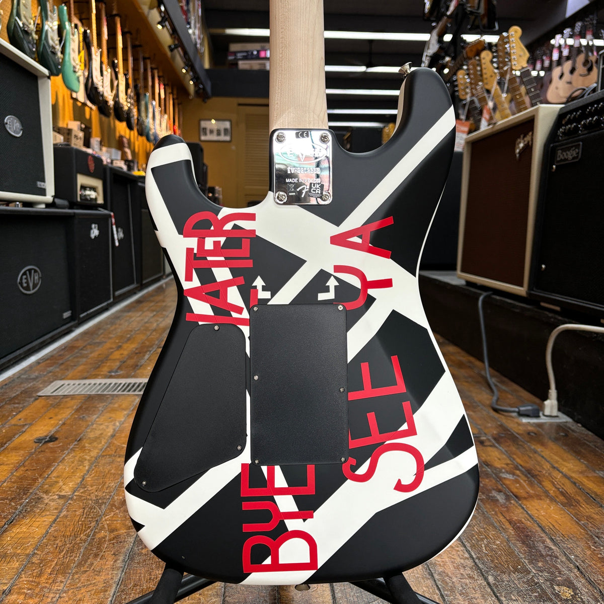 EVH Striped Series Circles Electric Guitar White and Black Satin w