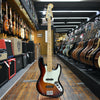 Fender American Professional Jazz Bass 2017 3-Color Sunburst w/Maple Fingerboard