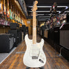 Fender Player Stratocaster 2021 Polar White w/Maple Fingerboard, Hard Case