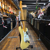 Fender American Vintage II 1957 Stratocaster Vintage Blonde w/Tweed Case