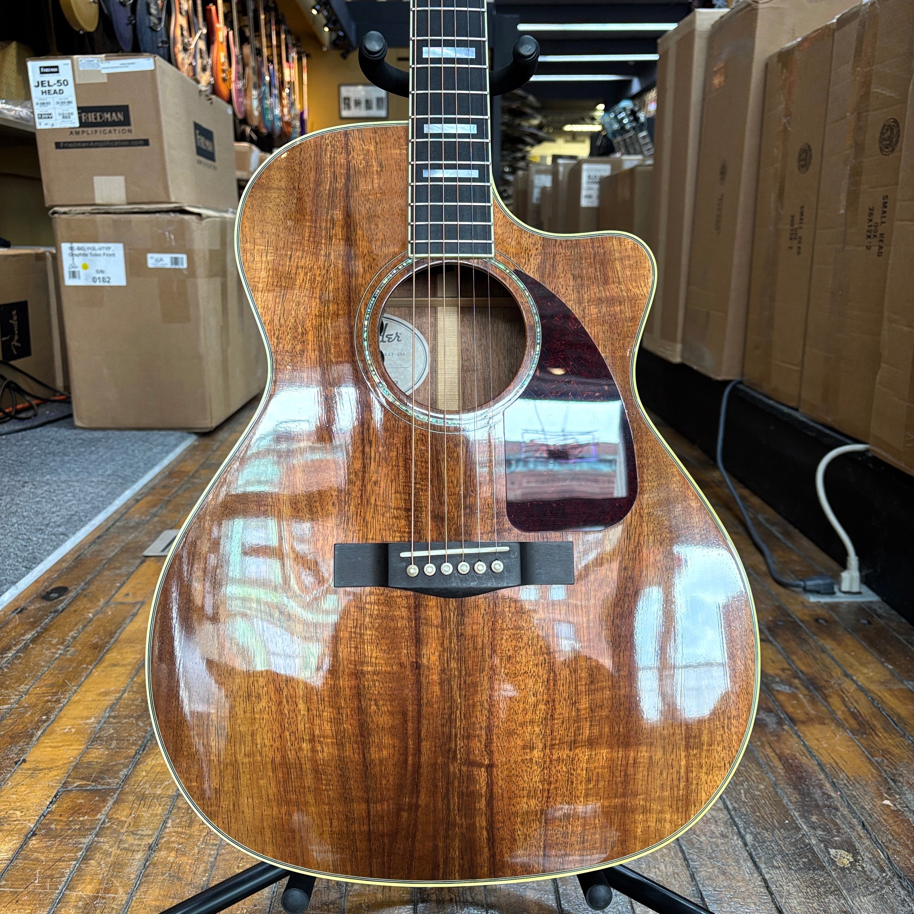 Fender Custom Shop Limited Classic AA Koa Auditorium Cutaway