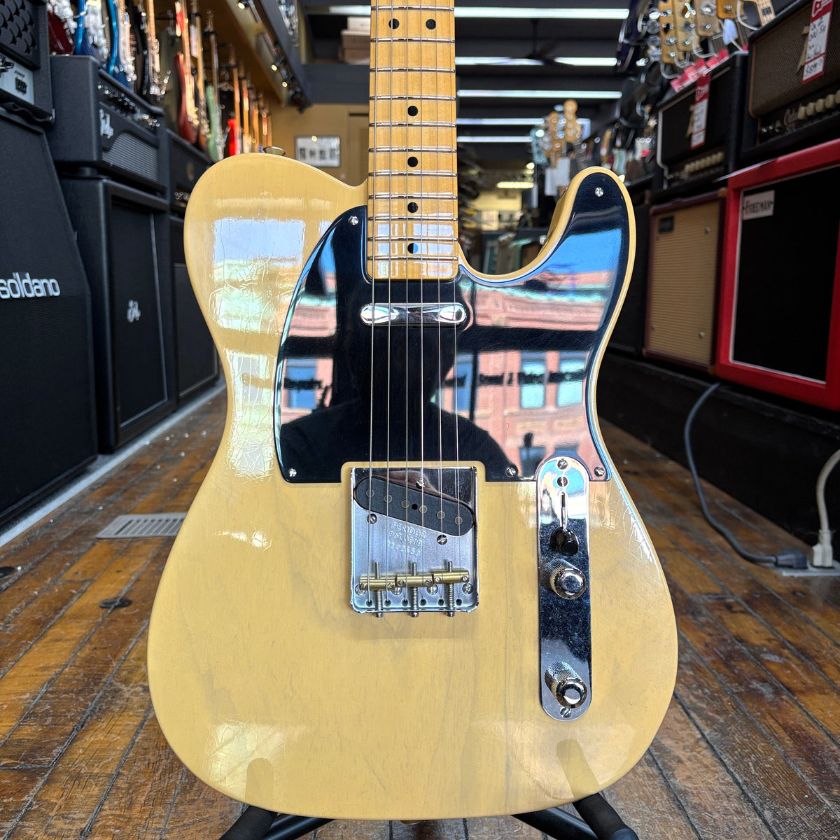 Fender 1951 Nocaster Deluxe Closet Classic Aged Nocaster Blonde w/Twee ...